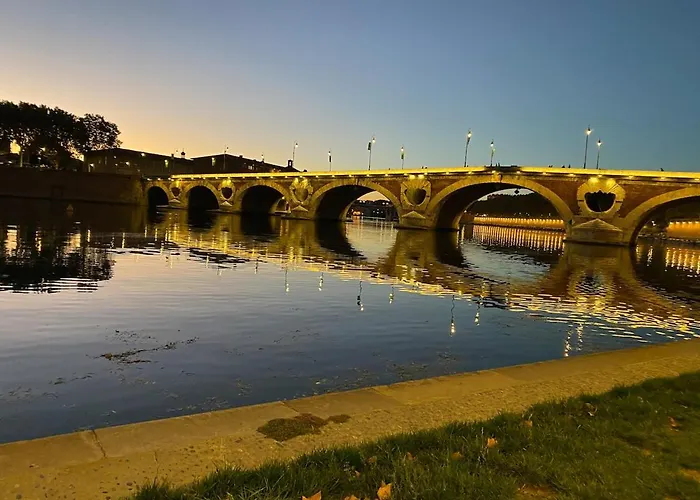 T2 Historic District Of Carmes Апартаменты *