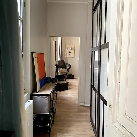 T2 Historic District Of Carmes Apartment *